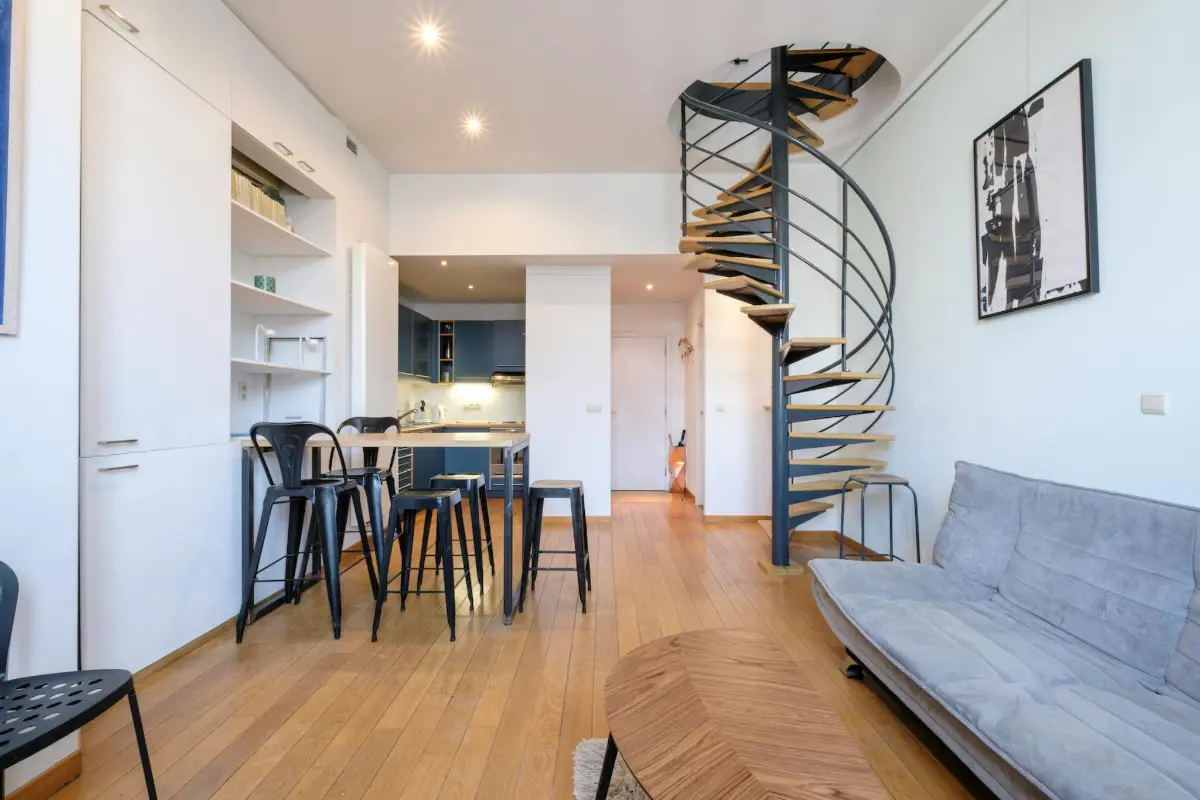 Mixgebouw te  huur in Brussel 1000 1750.00€  slaapkamers m² - Zoekertje 504215