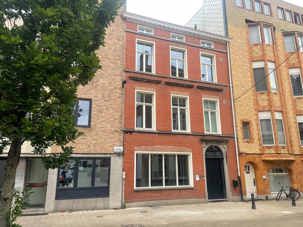 Maison de maître à louer à Gand 9000 2850.00€ 5 chambres 376.00m² - annonce 504422