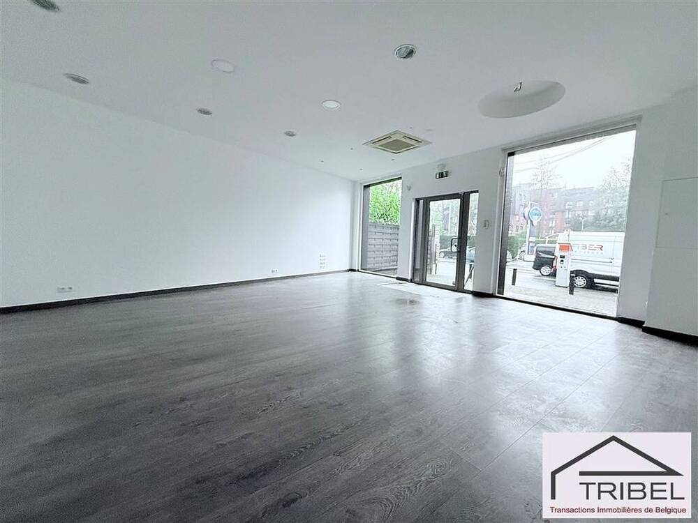 Handelszaak te huur in Ukkel 1180 2600.00€ slaapkamers 80.00m² - Zoekertje 504576