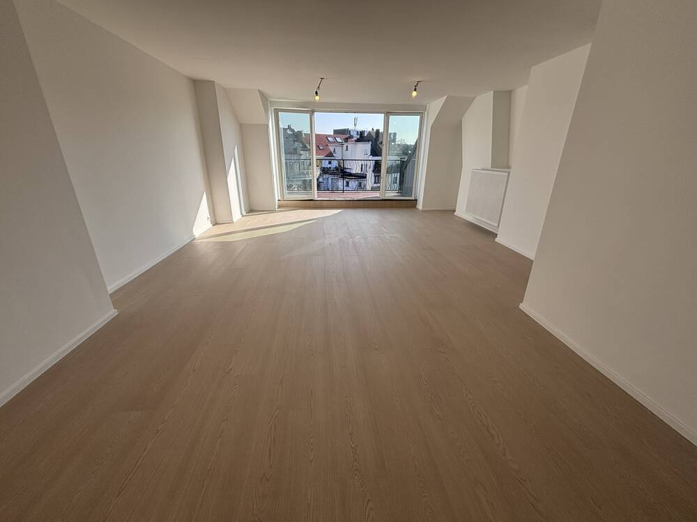 Duplex à vendre à Uccle 1180 449000.00€ 2 chambres 135.00m² - annonce 503839
