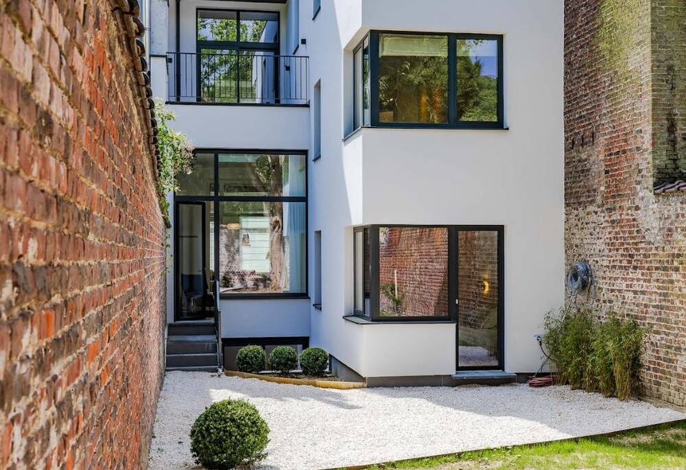 Benedenverdieping te huur in Elsene 1050 4250.00€ 3 slaapkamers 207.00m² - Zoekertje 502523