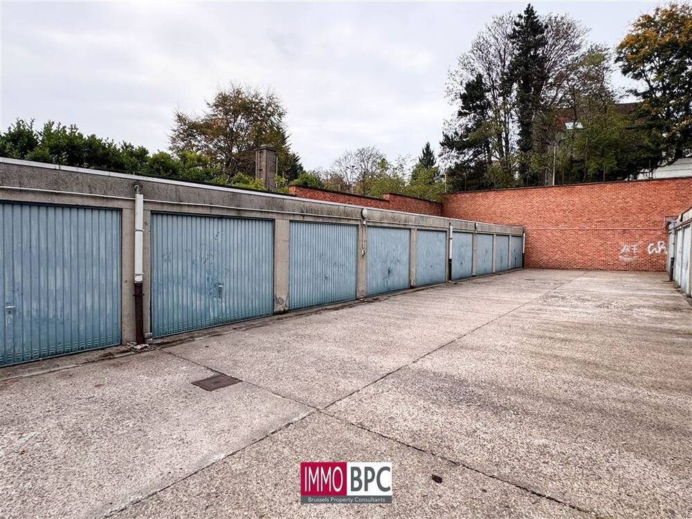Parking & garage te koop in Ukkel 1180 32000.00€ slaapkamers m² - Zoekertje 501009