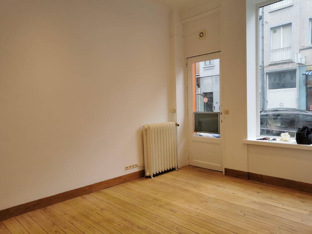 Handelszaak te huur in Etterbeek 1040 485.00€ slaapkamers 25.00m² - Zoekertje 501850