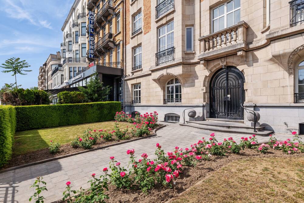 Benedenverdieping te koop in Etterbeek 1040 945000.00€ 4 slaapkamers 240.00m² - Zoekertje 501246