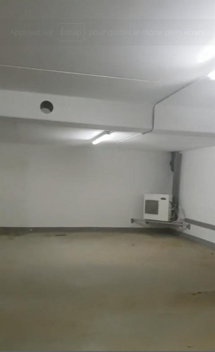 Box à louer à Rhode-Saint-Genese 1640 450.00€ chambres m² - annonce 501806
