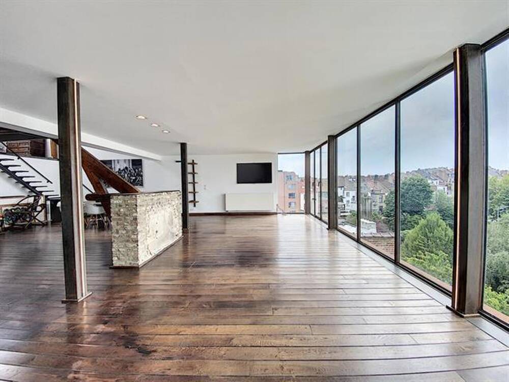 Appartement à louer à Forest 1190 2100.00€ 2 chambres 215.00m² - annonce 501365