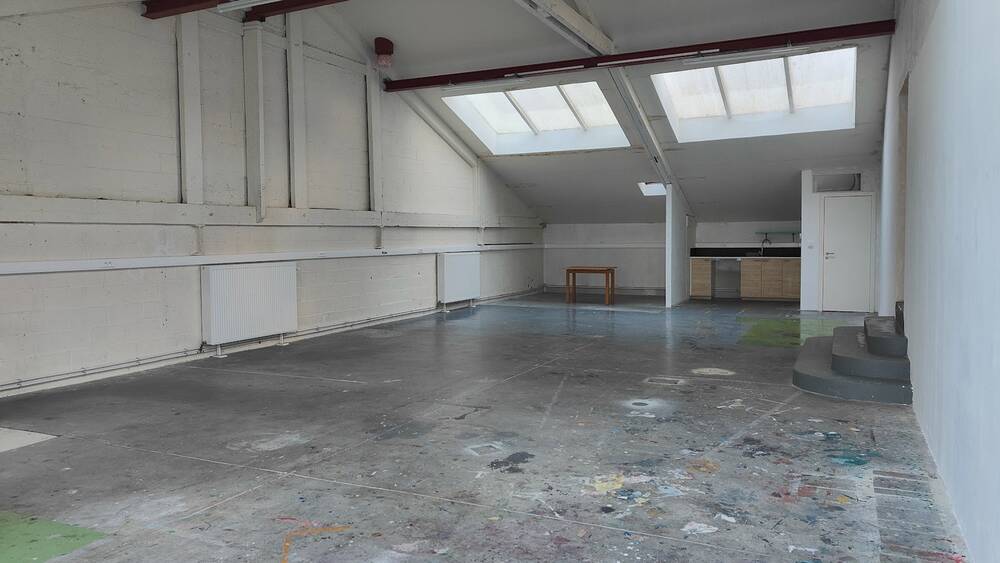 Handelszaak te huur in Sint-Gillis 1060 1150.00€ slaapkamers 117.00m² - Zoekertje 499915