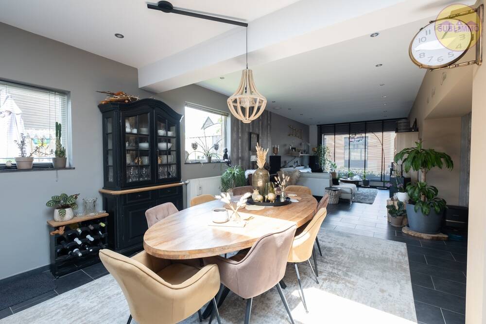 Triplex à vendre à Dessel 2480 319000.00€ 4 chambres 227.00m² - annonce 499254