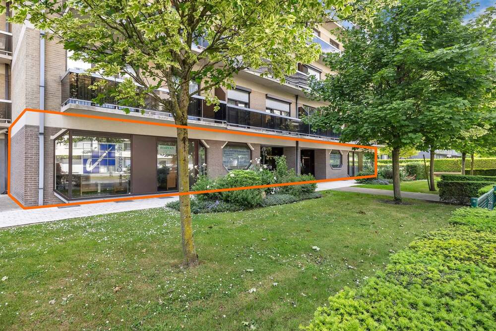 Commerce à vendre à Molenbeek-Saint-Jean 1080 1250000.00€ 0 chambres 325.00m² - annonce 499535