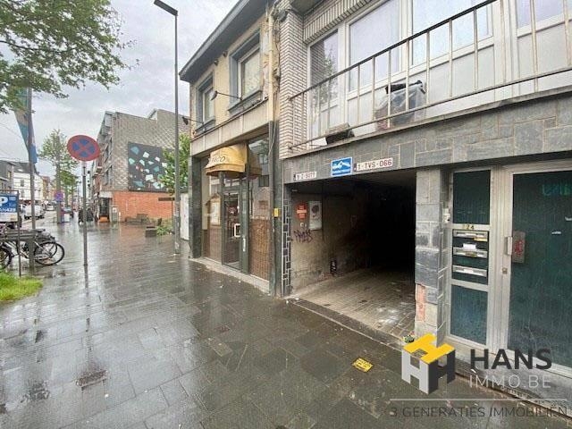 Box à vendre à Deurne 2100 100000.00€ chambres m² - annonce 498559