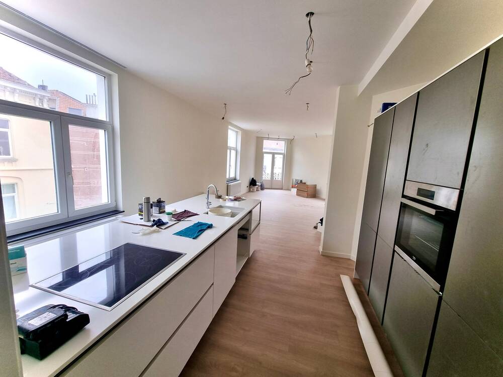 Duplex te  huur in Sint-Gillis 1060 1950.00€ 4 slaapkamers 160.00m² - Zoekertje 498728