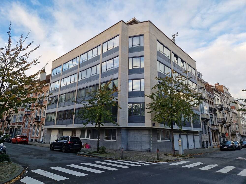 Studio à louer à Etterbeek 1040 740.00€ 0 chambres 50.00m² - annonce 498478