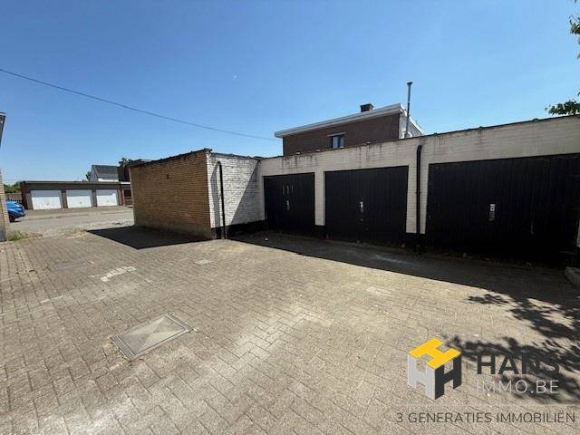 Parking & garage te  koop in Merksem 2170 24500.00€  slaapkamers m² - Zoekertje 497670