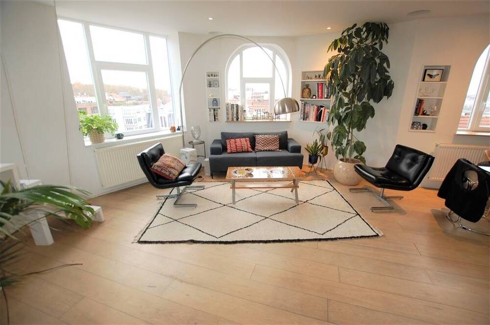 Appartement à louer à Saint-Gilles 1060 1750.00€ 2 chambres 142.00m² - annonce 498216