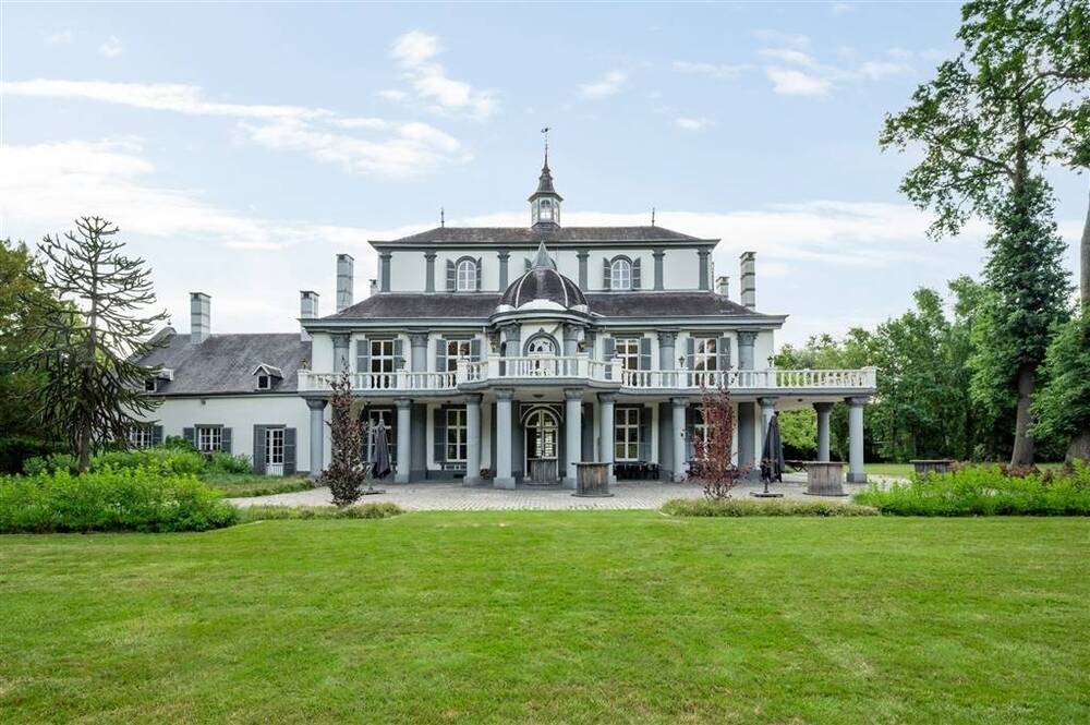 Kasteel te koop in Hasselt 3500 0.00€ slaapkamers 930.00m² - Zoekertje 497522
