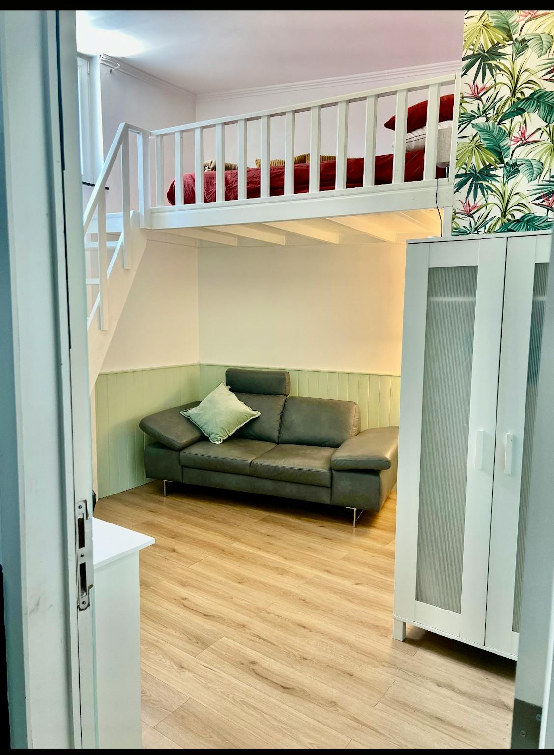 Appartement te  huur in Sint-Lambrechts-Woluwe 1200 600.00€ 1 slaapkamers 300.00m² - Zoekertje 794523