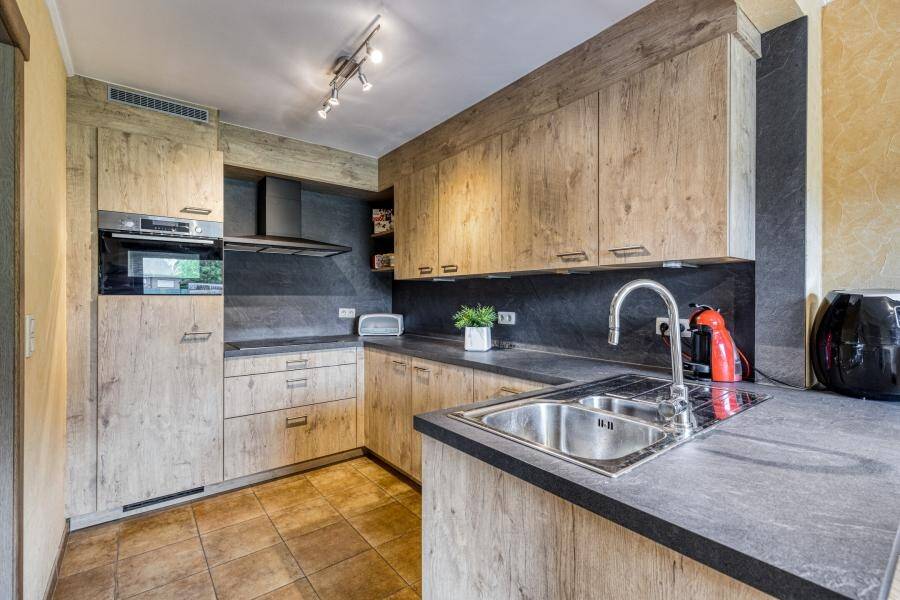 Bungalow à vendre à Sint-Lievens-Esse 9550 359000.00€ 3 chambres 154.00m² - annonce 496406