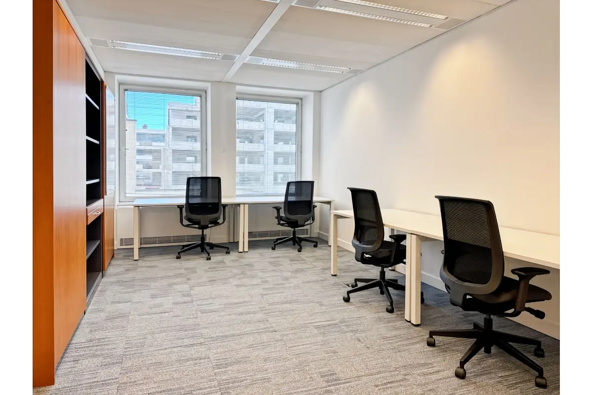 Commerce à louer à Etterbeek 1040 1229.00€ 0 chambres m² - annonce 496531