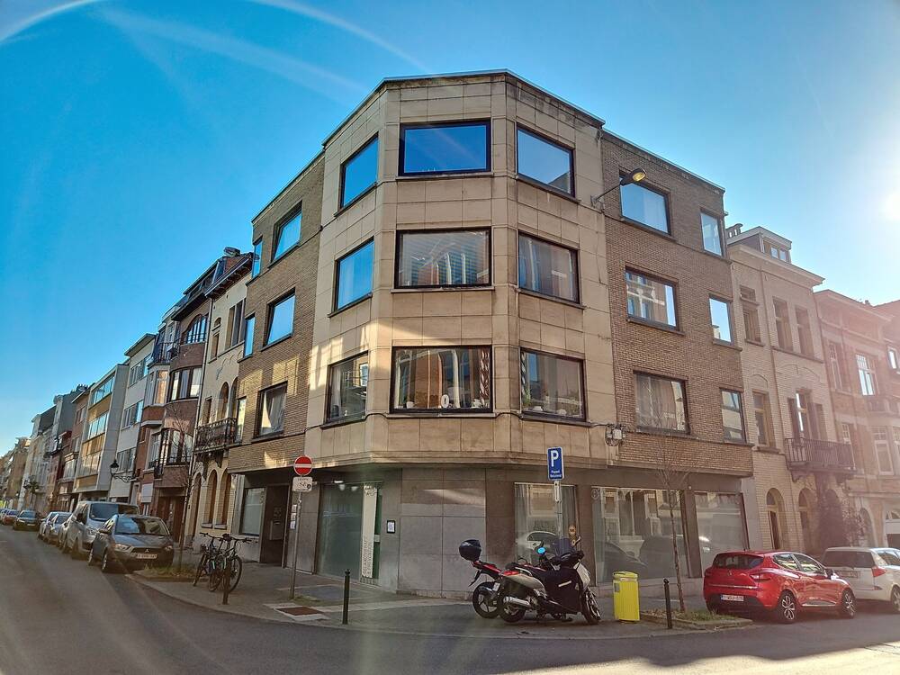 Commerce à vendre à Etterbeek 1040 495000.00€ 0 chambres m² - annonce 497270