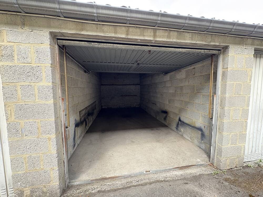 Parking & garage te huur in Namen 5000 110.00€ slaapkamers m² - Zoekertje 497283