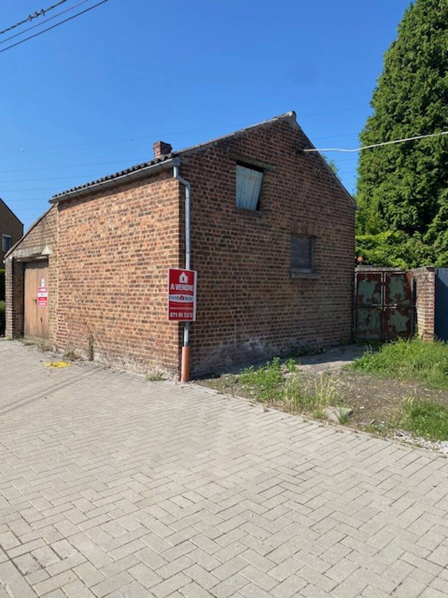 Parking & garage te  koop in Lambusart 6220 40000.00€  slaapkamers m² - Zoekertje 497124