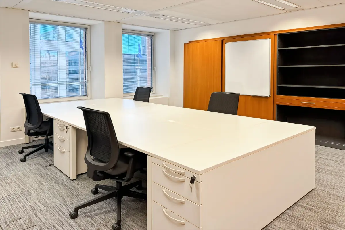 Commerce à louer à Etterbeek 1040 1699.00€ 0 chambres m² - annonce 496525