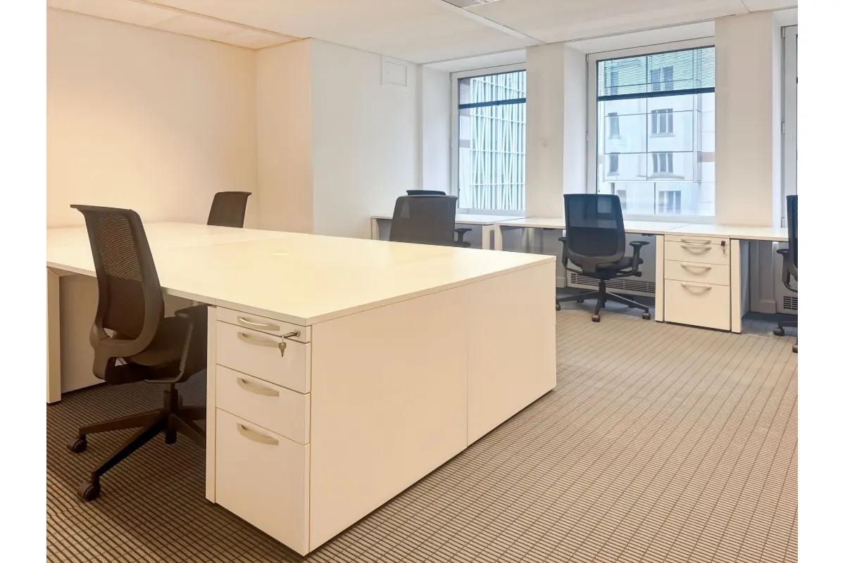 Commerce à louer à Etterbeek 1040 6256.00€ 0 chambres m² - annonce 496507