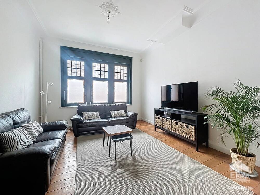 Huis te huur in Etterbeek 1040 3750.00€ 5 slaapkamers 258.00m² - Zoekertje 496040
