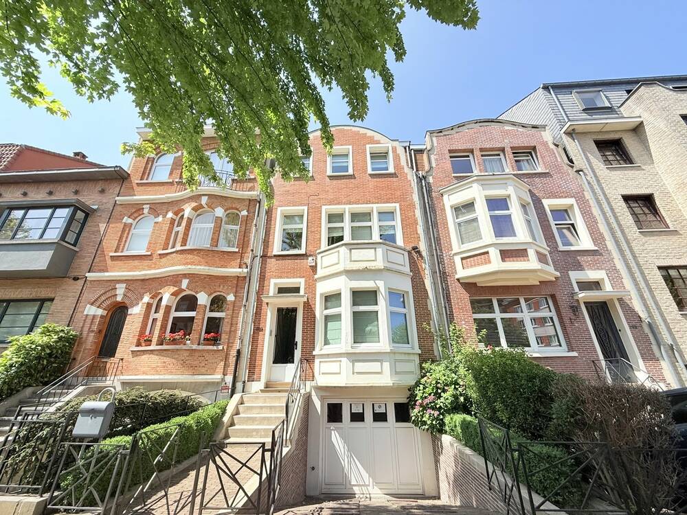 Huis te huur in Schaarbeek 1030 3270.00€ 4 slaapkamers 184.00m² - Zoekertje 495439