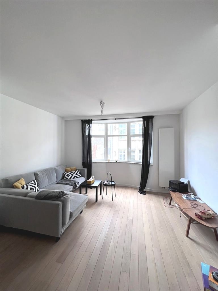 Appartement à louer à Saint-Gilles 1060 1300.00€ 1 chambres 81.00m² - annonce 495919