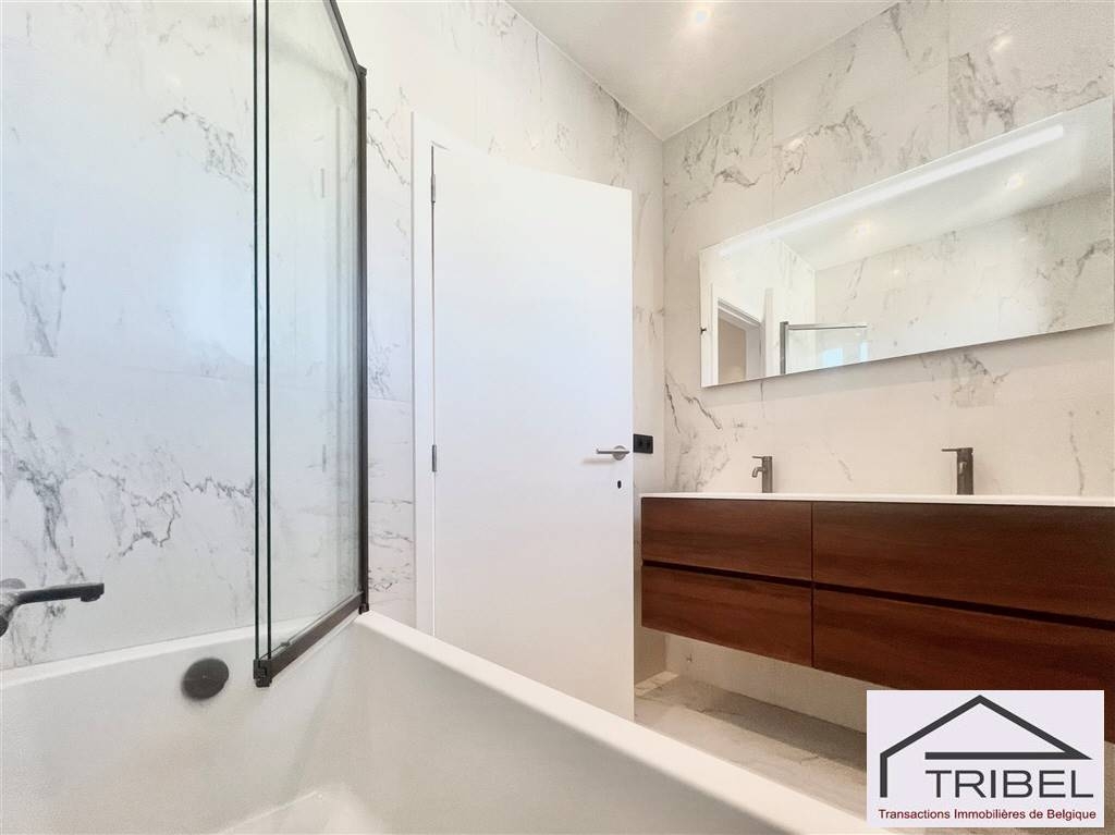 Appartement à vendre à Forest 1190 375000.00€ 1 chambres 91.00m² - annonce 495366