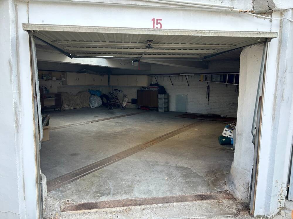 Parking & garage te  koop in Etterbeek 1040 170000.00€  slaapkamers m² - Zoekertje 495787