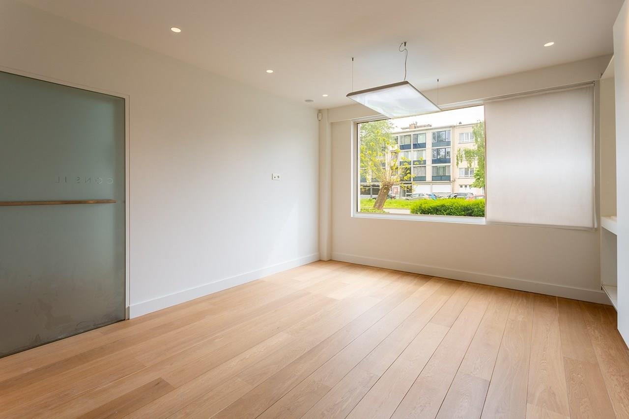 Handelszaak te  koop in Antwerpen 2050 275000.00€  slaapkamers 70.00m² - Zoekertje 494139