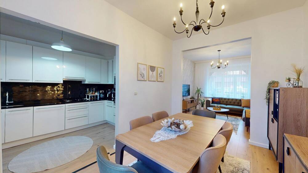 Huis te koop in Schaarbeek 1030 379000.00€ 4 slaapkamers 165.00m² - Zoekertje 494259