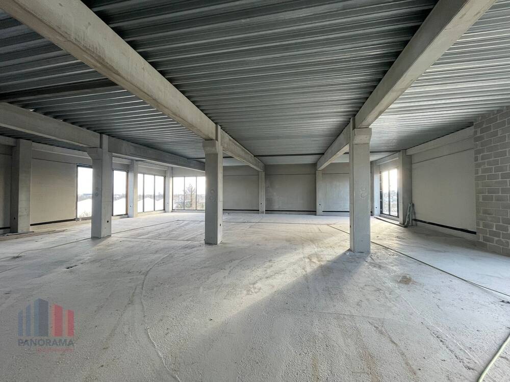 Handelszaak te  koop in Hooglede 8830 310000.00€  slaapkamers 172.00m² - Zoekertje 494000