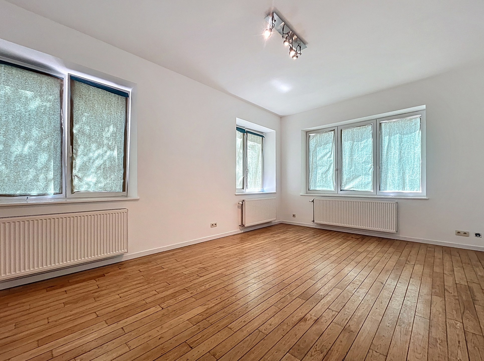 Appartement à à Bruxelles 1000 1300.00€ 2 chambres 117.00m² - annonce 494871