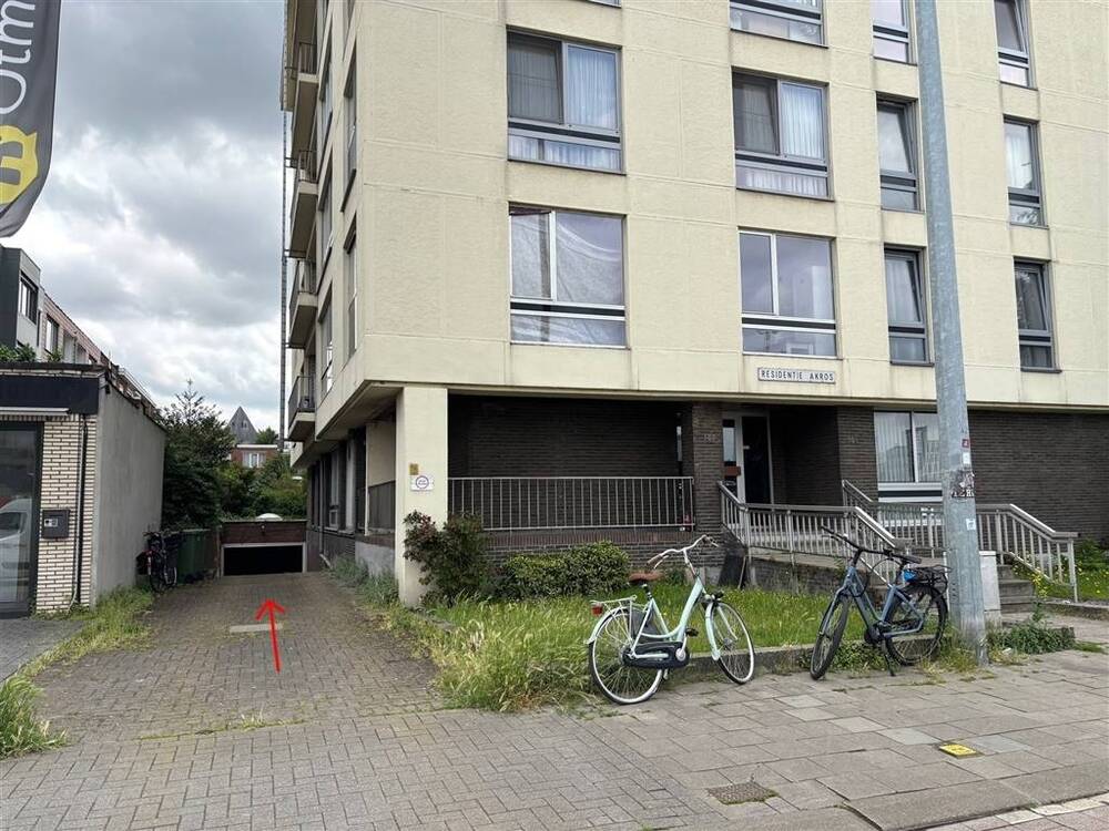 Parking & garage te  koop in Deurne 2100 37500.00€  slaapkamers m² - Zoekertje 494581