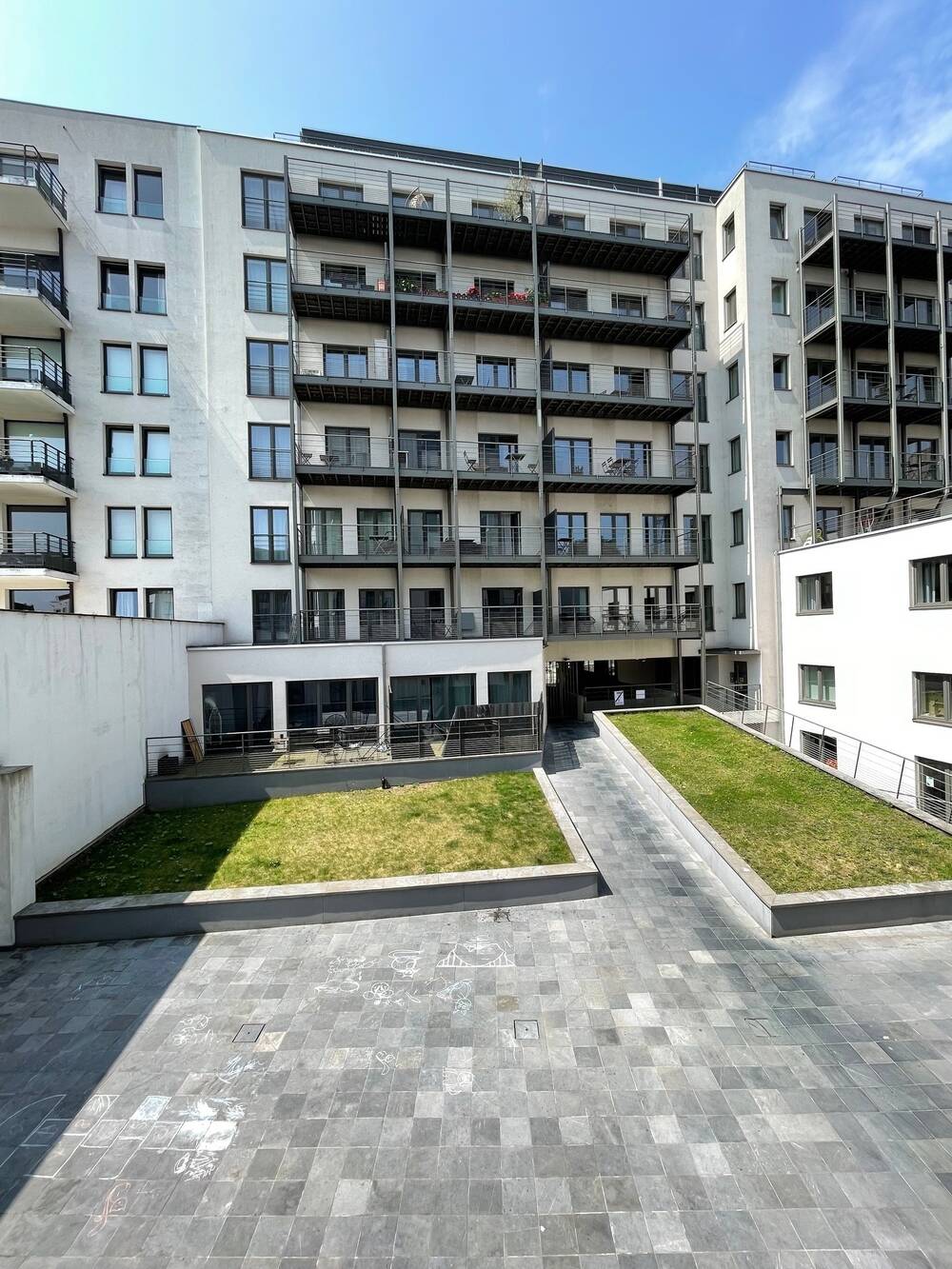 Appartement à louer à Saint-Josse-ten-Noode 1210 1790.00€ 2 chambres 91.00m² - annonce 494152