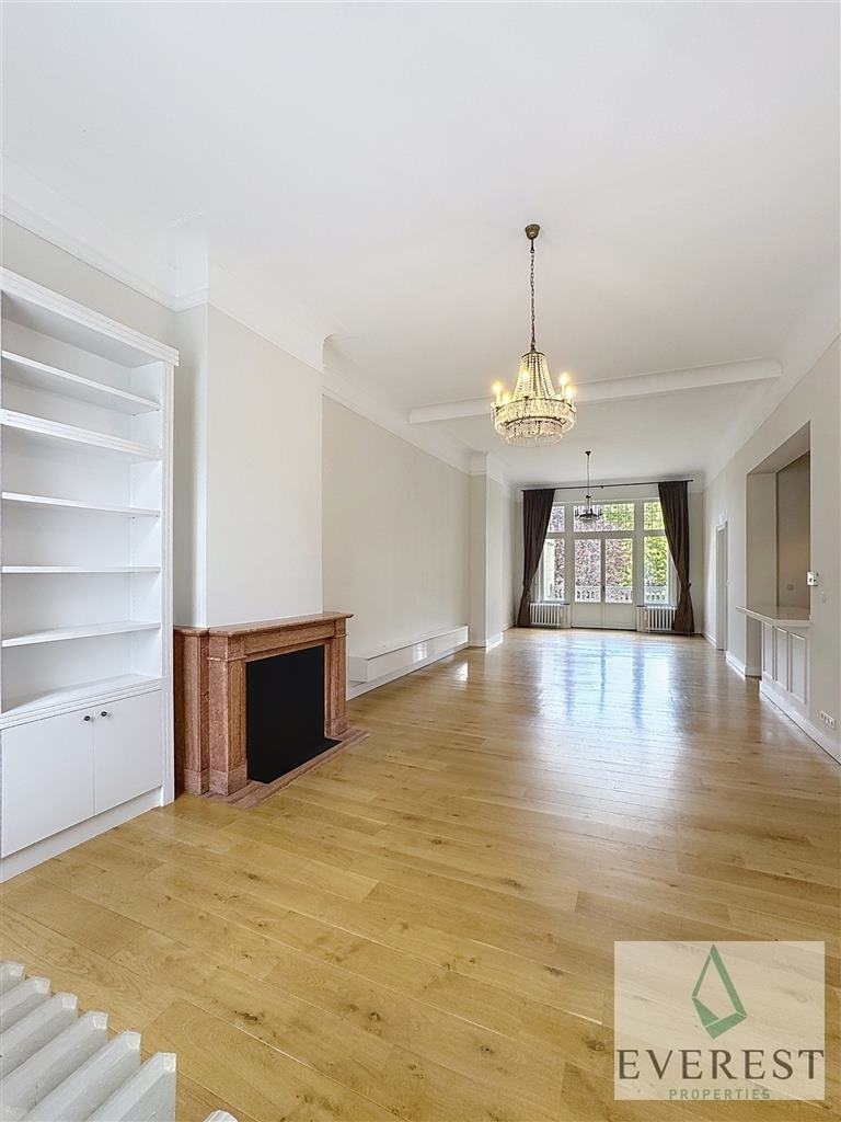 Appartement à louer à Uccle 1180 1950.00€ 2 chambres 145.00m² - annonce 494820