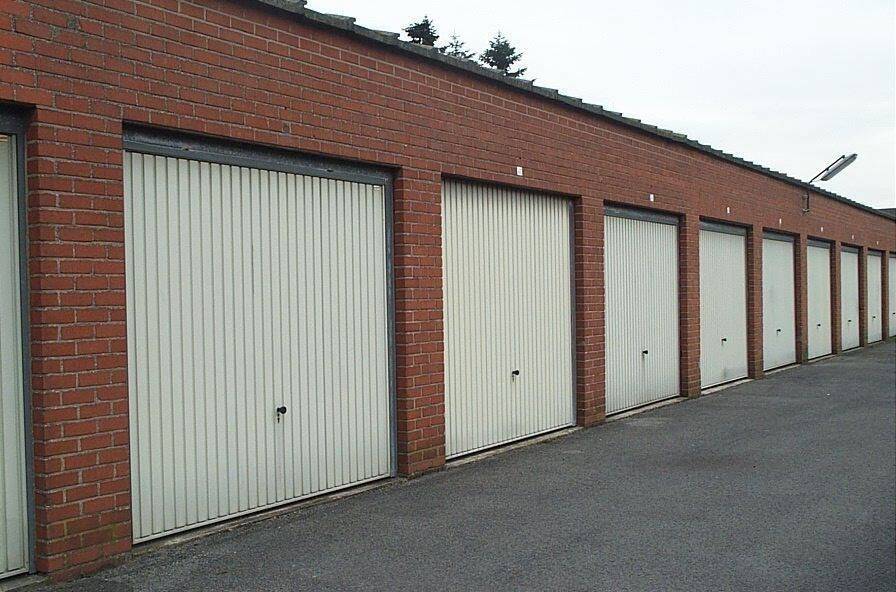 Parking & garage te huur in Izegem 8870 60.00€ slaapkamers m² - Zoekertje 494187