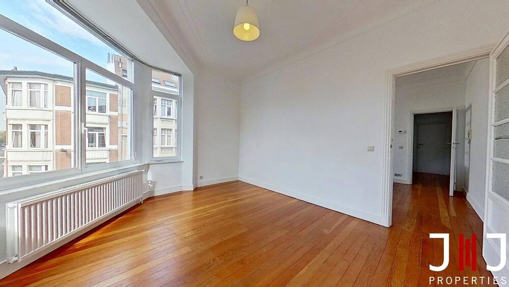 Appartement à louer à Etterbeek 1040 950.00€ 1 chambres 53.00m² - annonce 494393