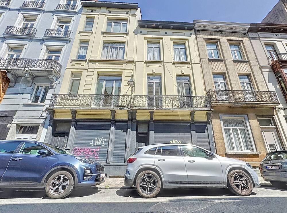 Huis te koop in Brussel 1000 499000.00€ 4 slaapkamers 220.00m² - Zoekertje 494314