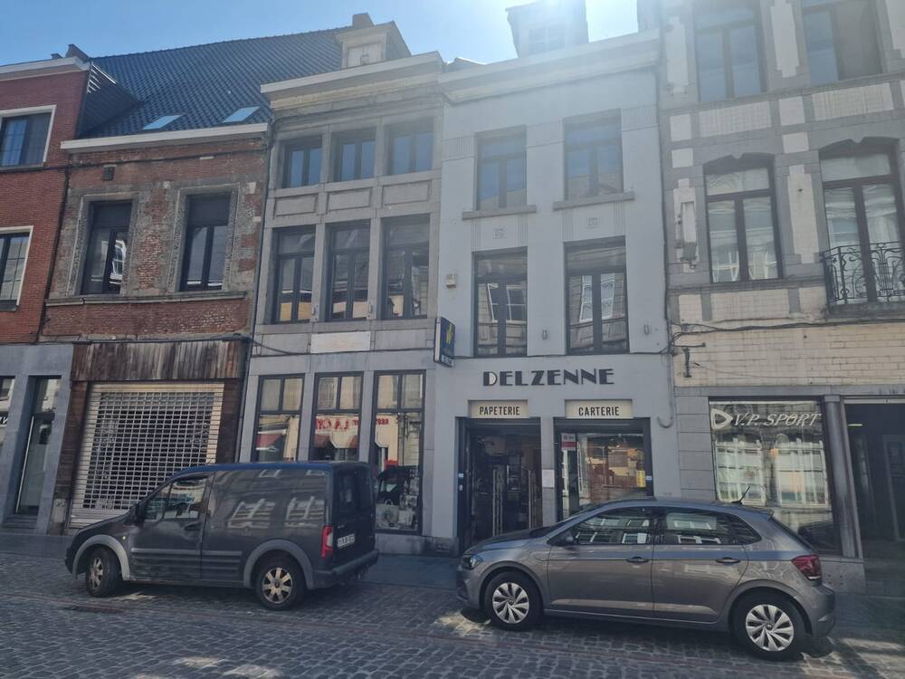 Handelszaak te  koop in Aat 7800 650000.00€  slaapkamers 640.00m² - Zoekertje 494059