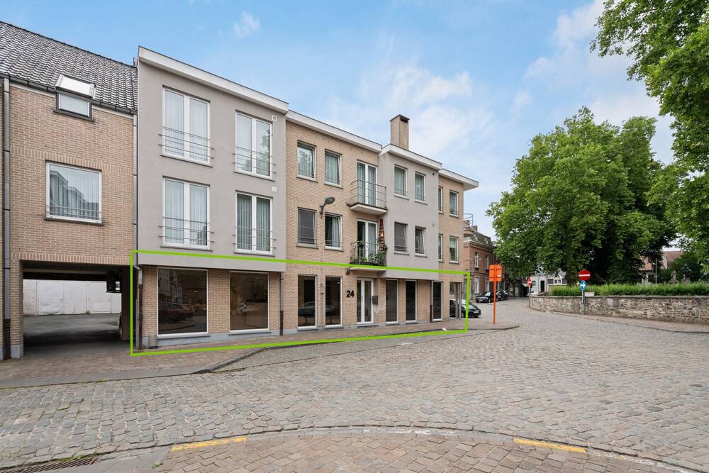Handelszaak te  koop in Sint-Pieters-Leeuw 1600 350000.00€  slaapkamers 143.00m² - Zoekertje 505639