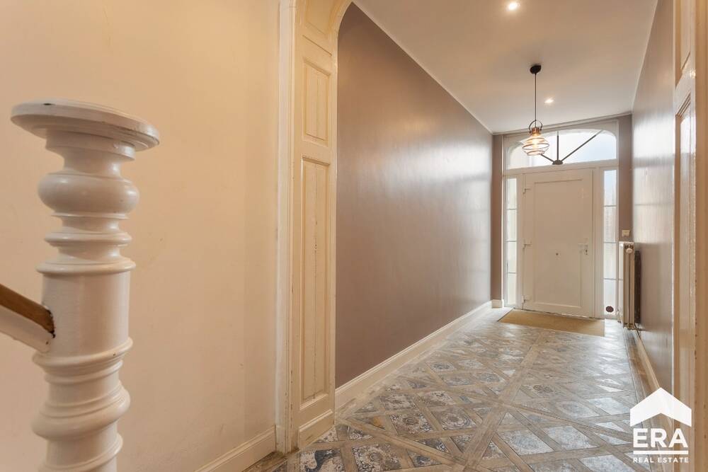 Huis te huur in Sint-Pieters-Leeuw 1600 1950.00€ 4 slaapkamers 160.00m² - Zoekertje 505698