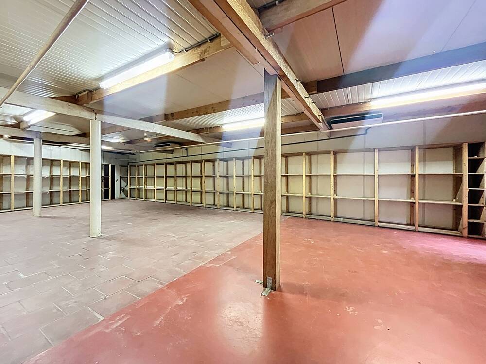 Handelszaak te  huur in Ukkel 1180 2000.00€  slaapkamers 400.00m² - Zoekertje 506916