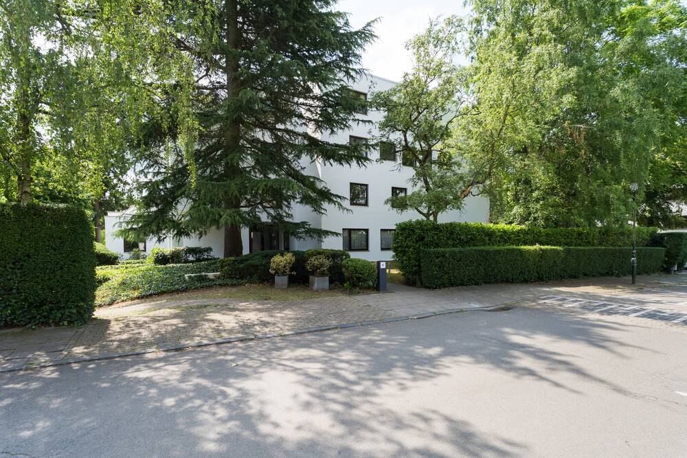 Handelszaak te koop in Ukkel 1180 610000.00€ slaapkamers 228.00m² - Zoekertje 506419
