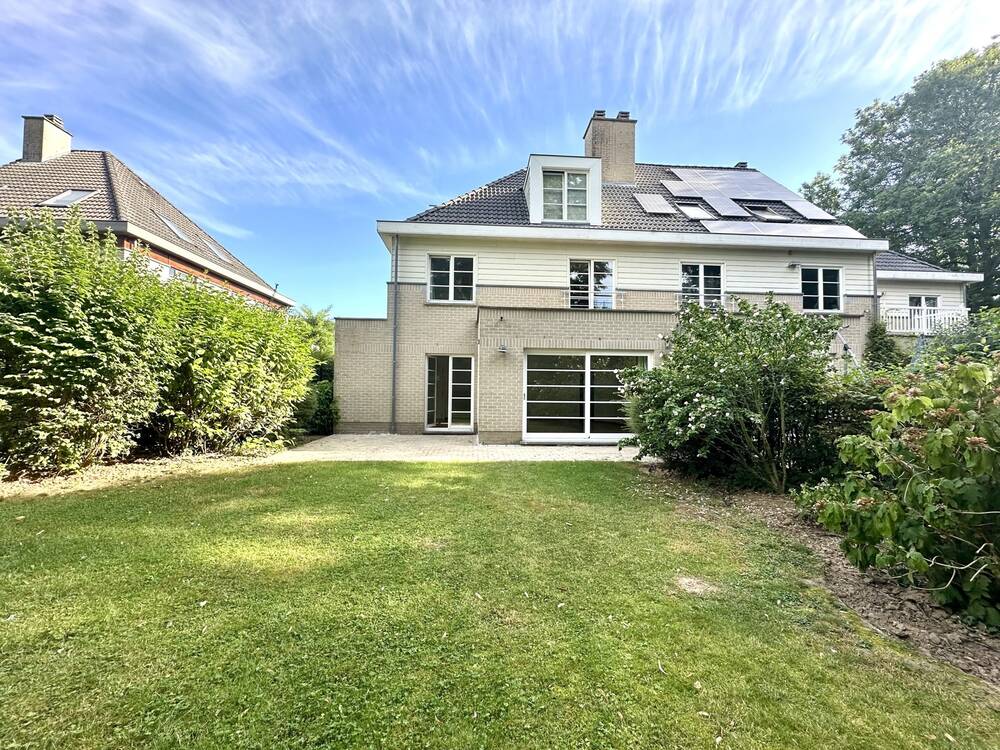 Villa à louer à Woluwe-Saint-Pierre 1150 3900.00€ 4 chambres 220.00m² - annonce 507032