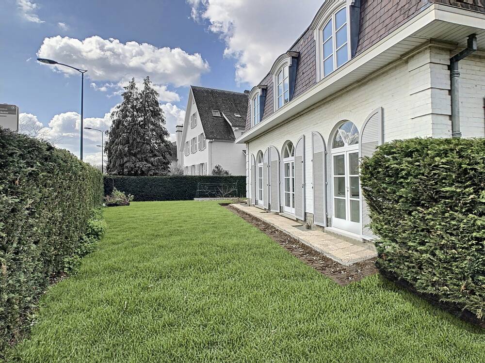 Villa te  huur in Sint-Pieters-Woluwe 1150 3300.00€ 6 slaapkamers 210.00m² - Zoekertje 506075