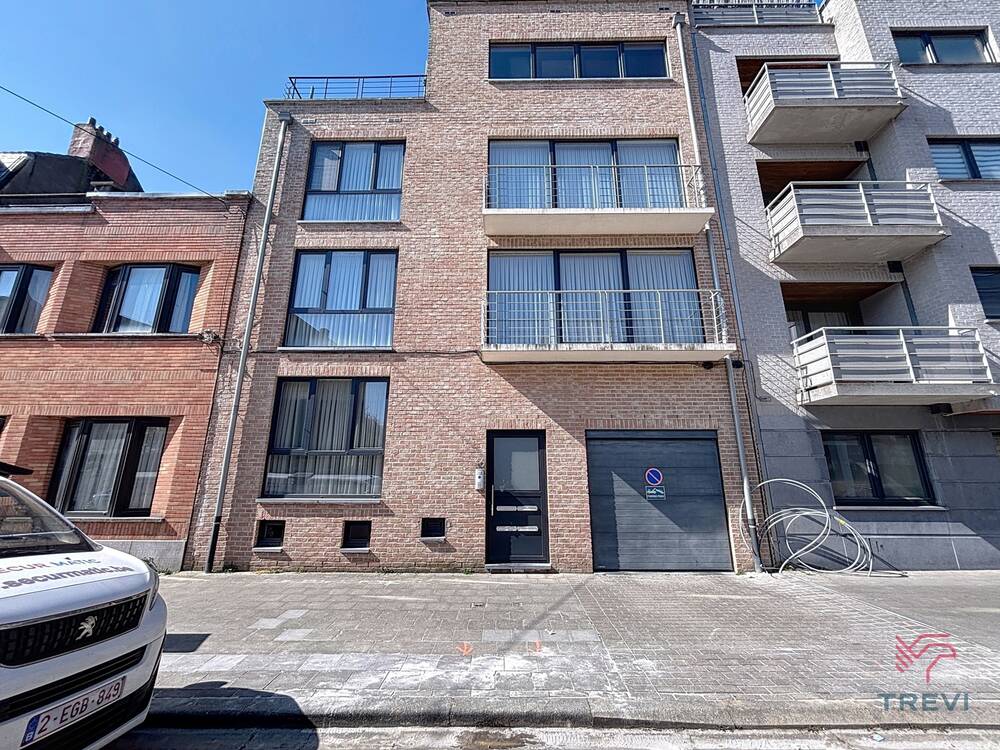 Appartement à louer à Molenbeek-Saint-Jean 1080 950.00€ 1 chambres 85.00m² - annonce 508615